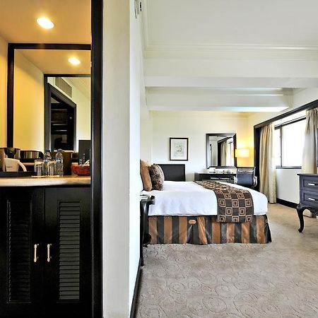 Intercontinental Manila Hotel Makati City Szoba fotó